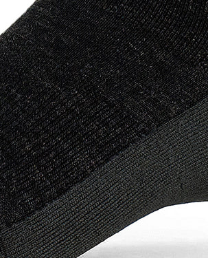 Close-up of the Flite XT Trail sock arch band