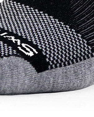 Close-up of the Maxus No Show plush footbed